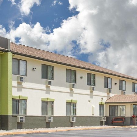 Baymont By Wyndham Ames Hotel Luaran gambar