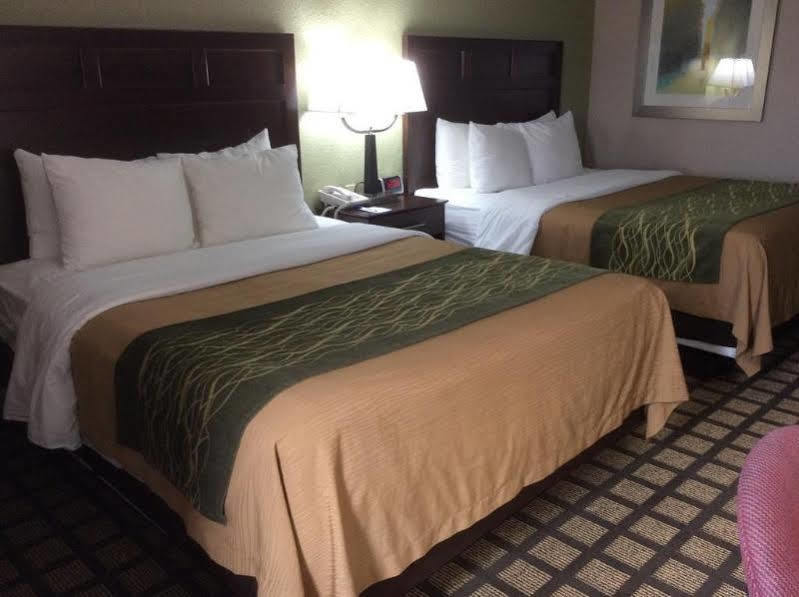 Baymont By Wyndham Ames Hotel Luaran gambar