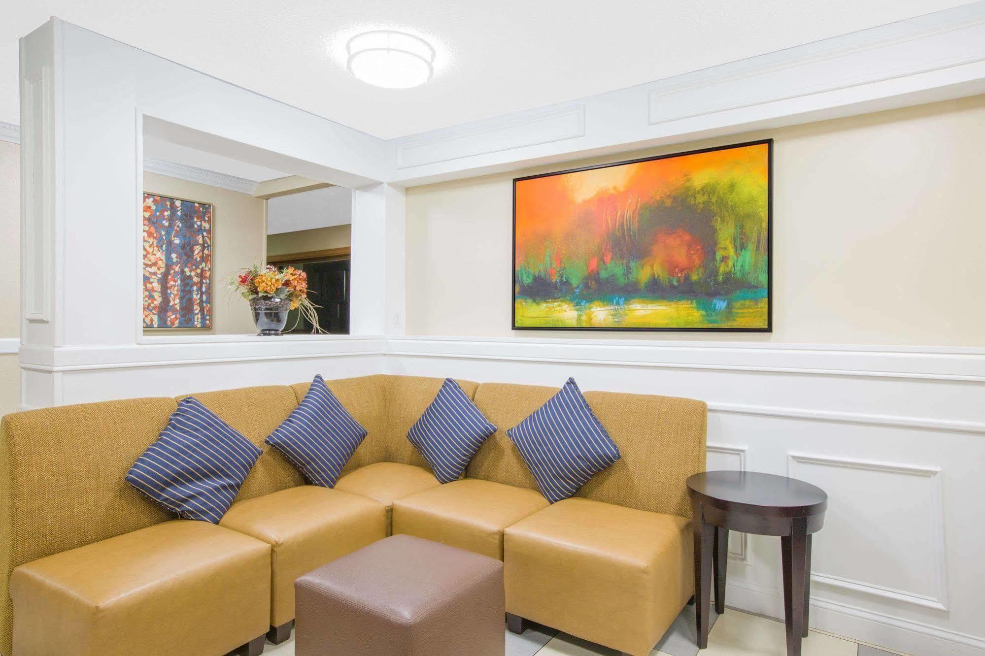 Baymont By Wyndham Ames Hotel Luaran gambar