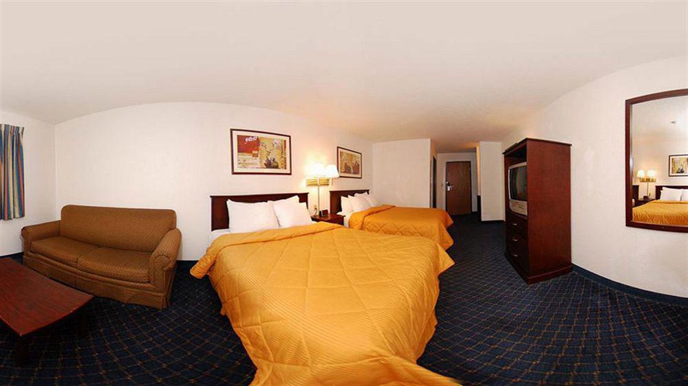 Baymont By Wyndham Ames Hotel Luaran gambar